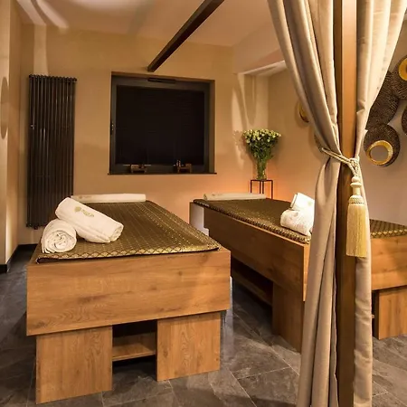 Sassy Suites *